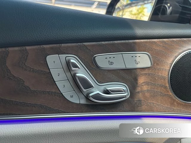 Mercedes-Benz E-Class W213 2023 Серый из Кореи, фото 4