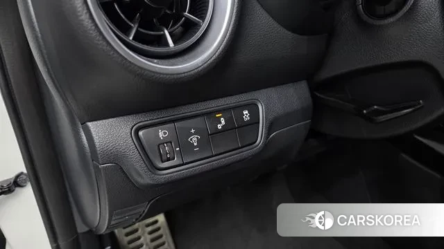 Kia The New K3 2nd generation 2022 Белый из Кореи, фото 4