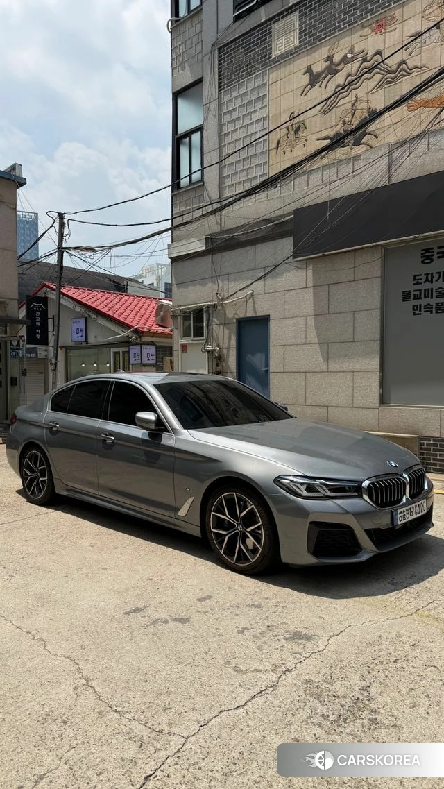 BMW 5 Series (G30) 2022 Серебряный из Кореи, фото 4