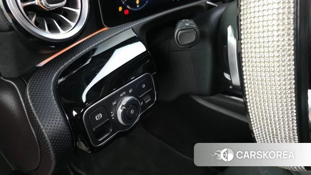 Mercedes-Benz A-Class W177 2020 Красный из Кореи, фото 4