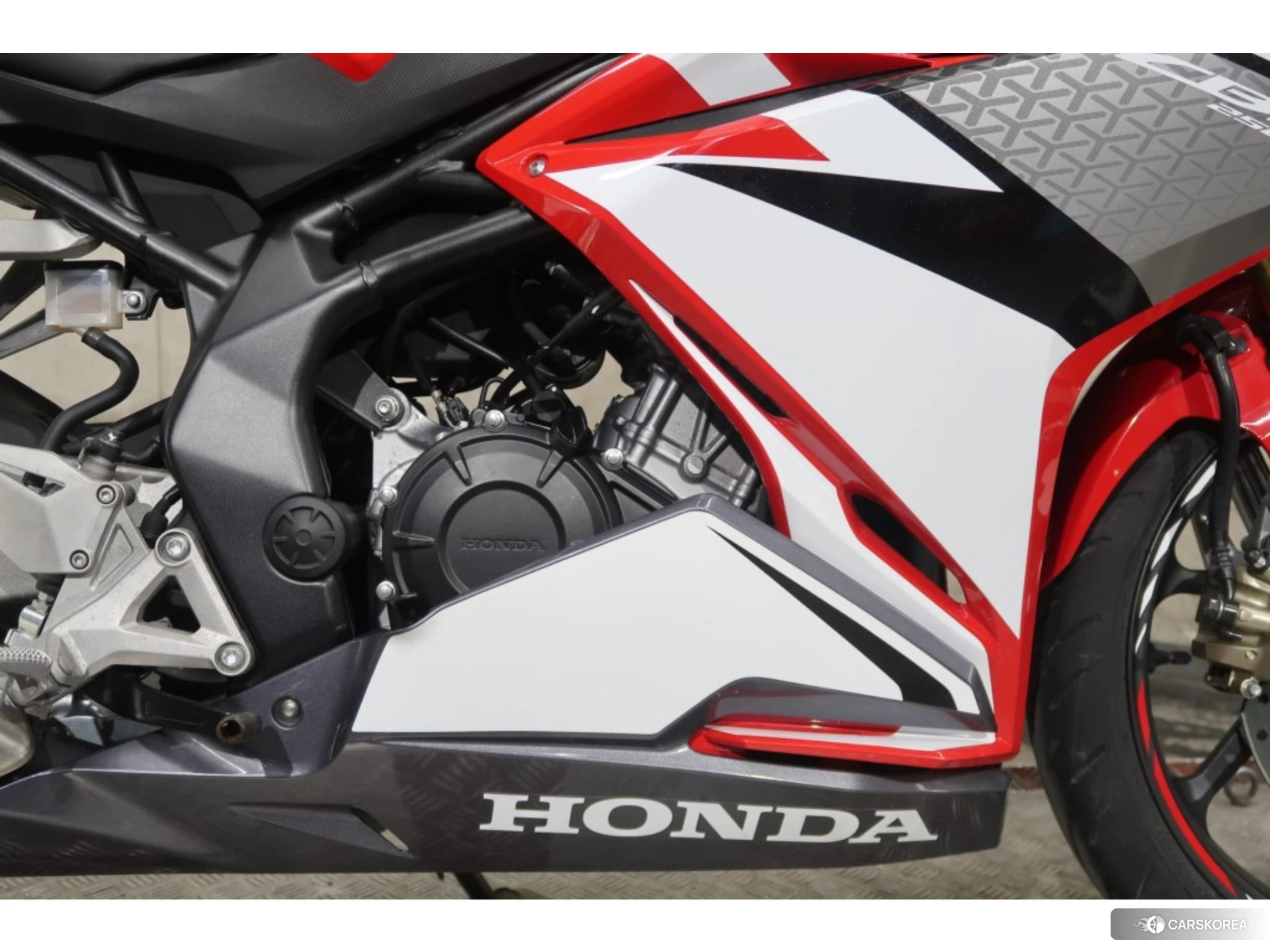 Honda CBR250RR 2017 из Японии, фото 3