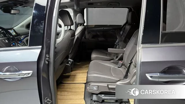 Honda Odyssey 2021 Серый из Кореи, фото 4