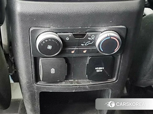 Ford Explorer 6th Generation 2019 Белый из Кореи, фото 4