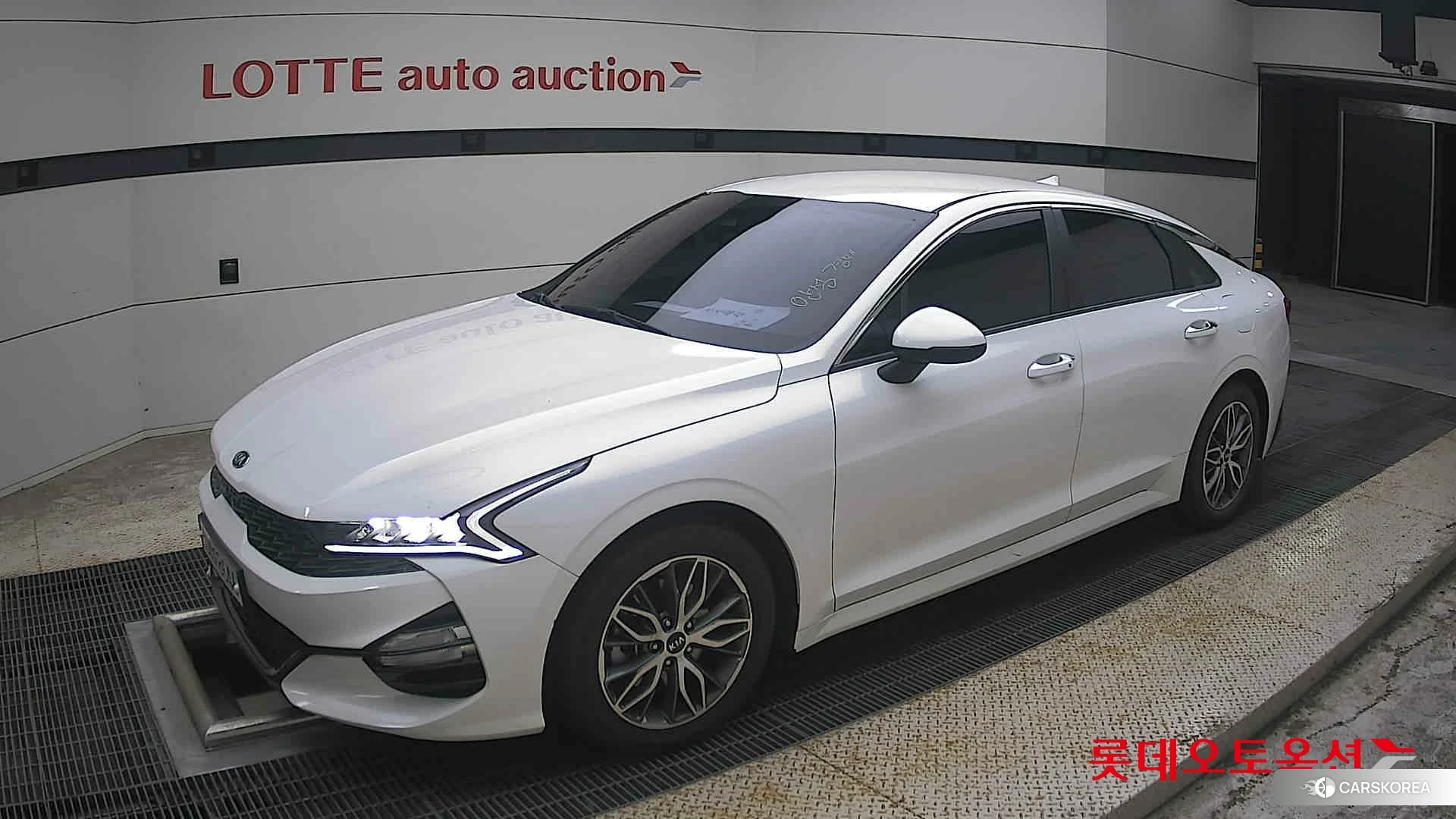 Kia K5 2020 Snow White Pearl (optional) из Кореи, фото 4