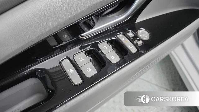Hyundai The New Avante (CN7) 2023 Серебристо-серый из Кореи, фото 4
