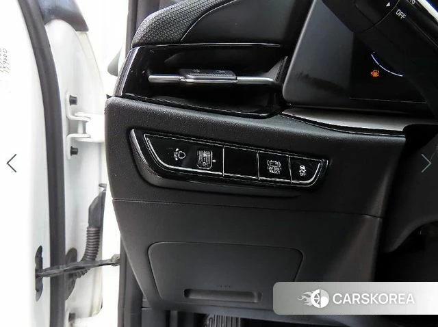 Kia Di Ol Nu Niro 2022 Белый из Кореи, фото 4