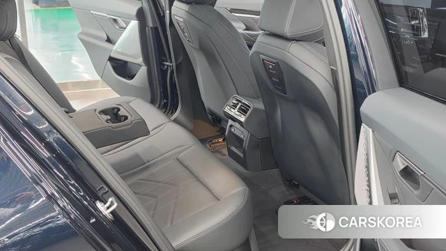 BMW 5 Series (G60) 2024 Черный из Кореи, фото 4