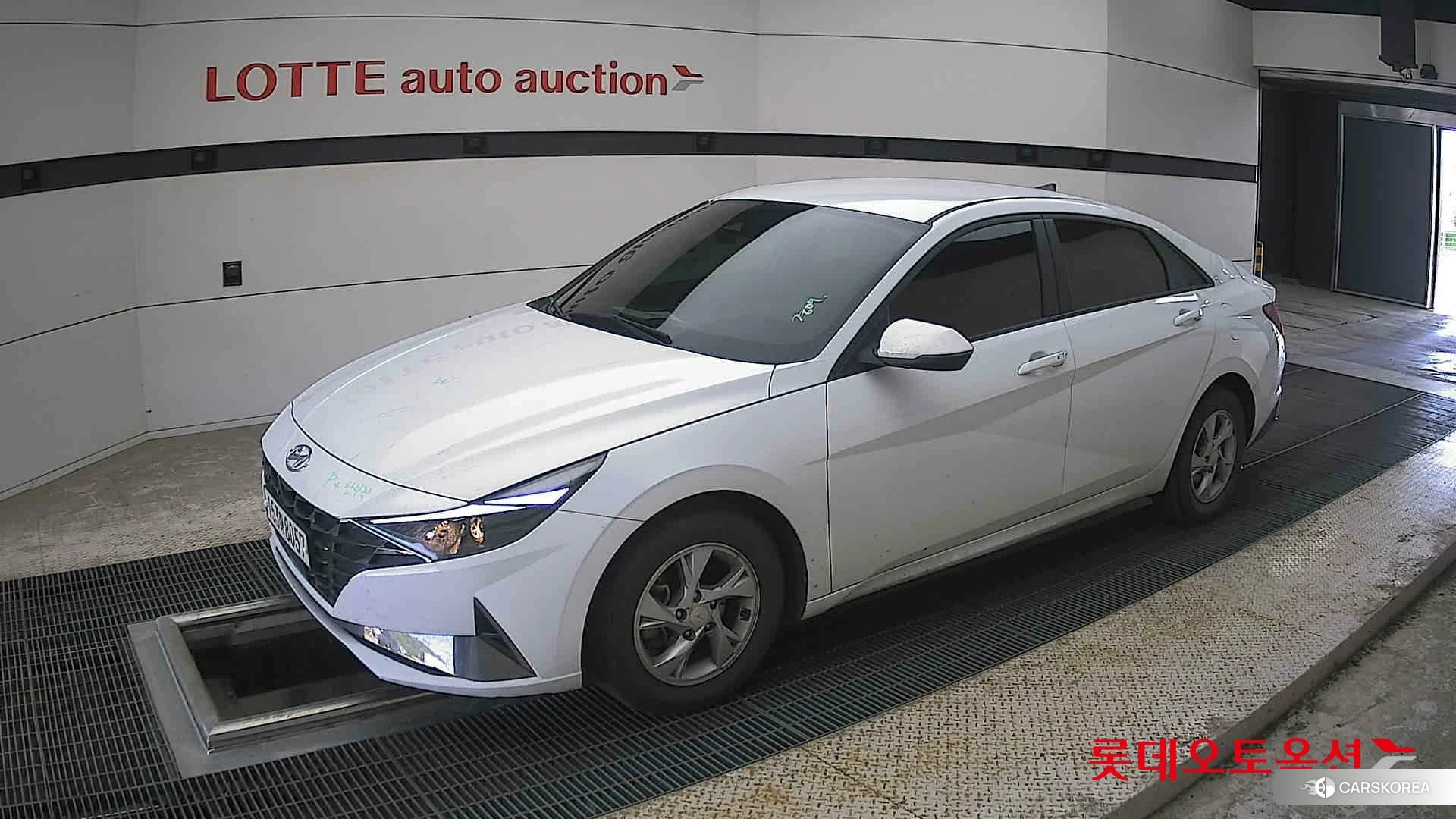 Hyundai Avante 2021 Polar White из Кореи, фото 4