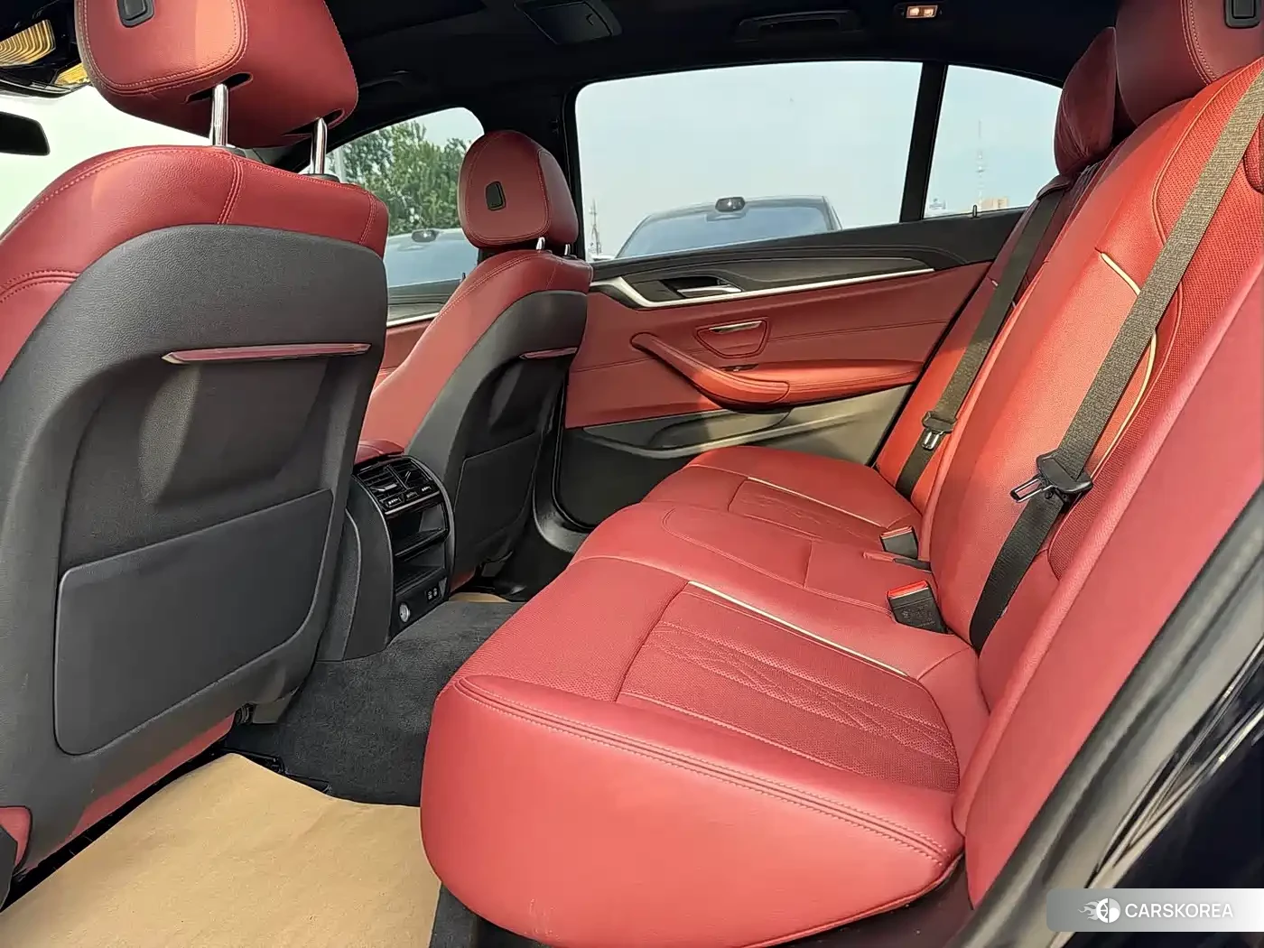 BMW 5 series 2022 Черный из Китая, фото 4