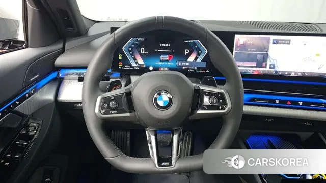 BMW 5 Series (G60) 2025 Светло-серебряный цвет из Кореи, фото 4