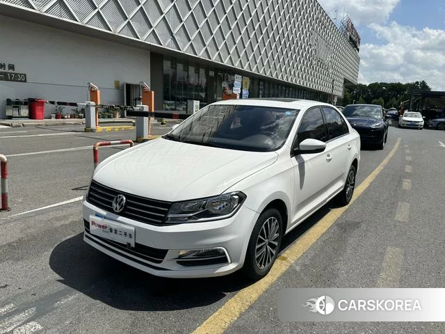 Volkswagen Santana 2023 Белый из Китая, фото 4