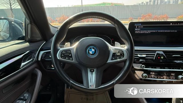 BMW 5 Series (G30) 2022 Черный из Кореи, фото 4