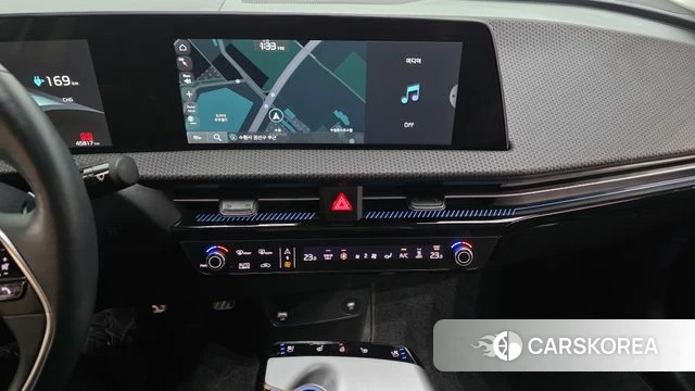 Kia EV6 2022 Белый из Кореи, фото 4
