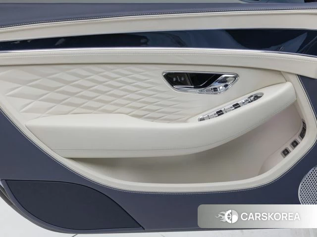 Bentley Continental GT 4th Generation 2025 Небесно-голубой из Кореи, фото 4