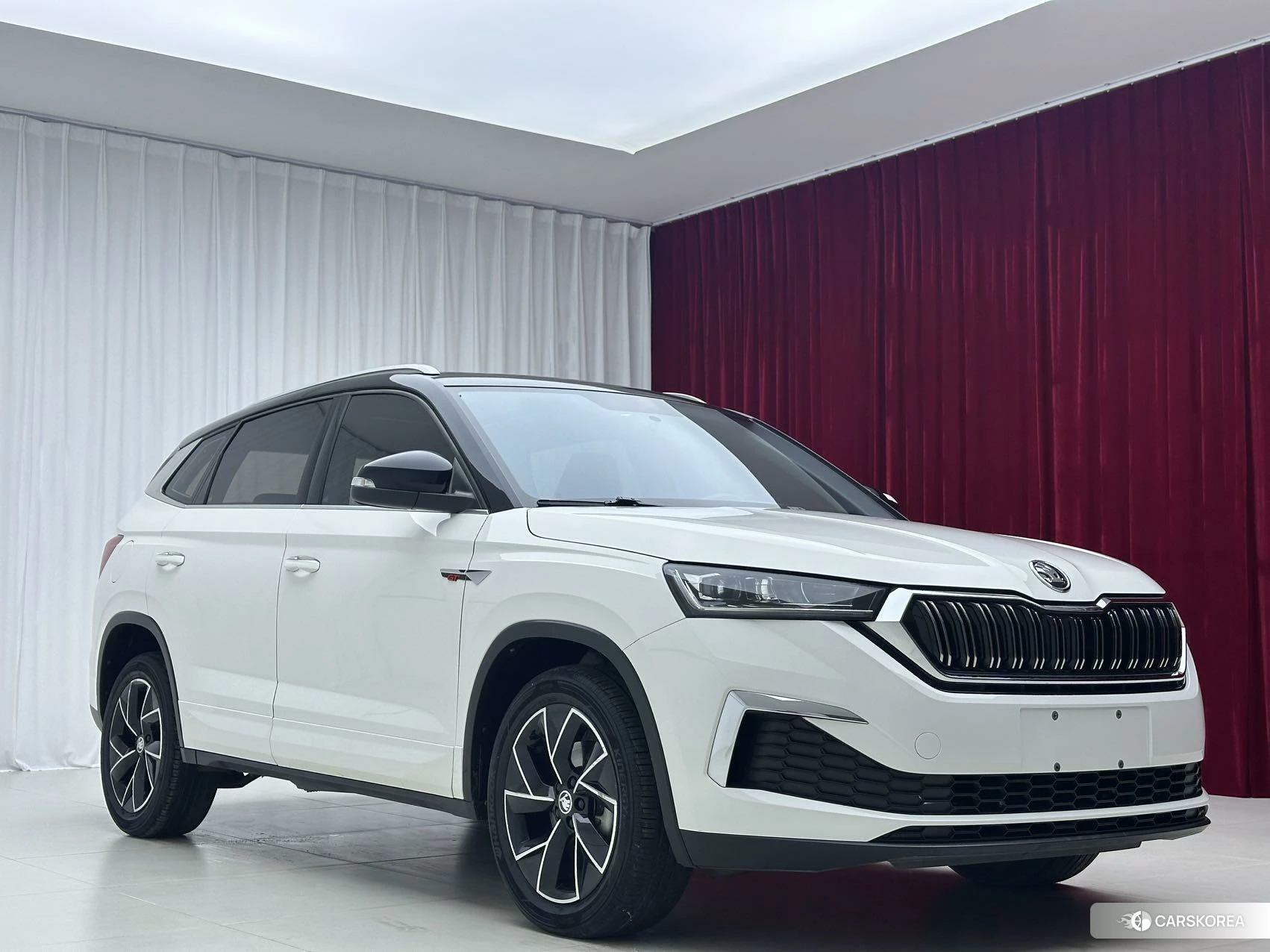 Skoda Komik GT 2022 Белый из Китая, фото 4