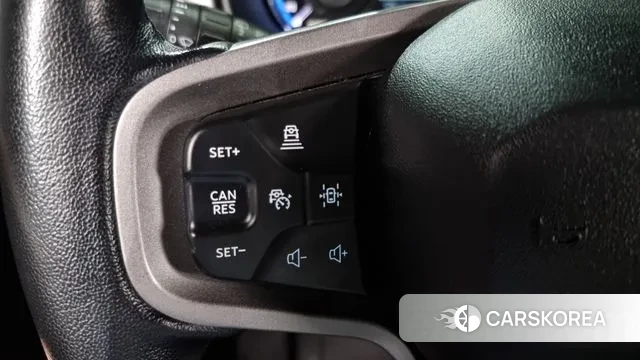 Ford Bronco 6th Generation 2022 Светло-серебряный цвет из Кореи, фото 4