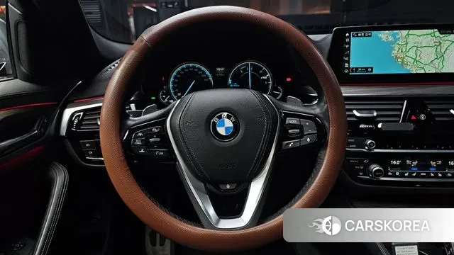 BMW 5 Series (G30) 2018 Серый из Кореи, фото 4