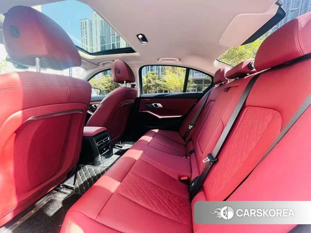 BMW 3 series 2023 Черный из Китая, фото 4
