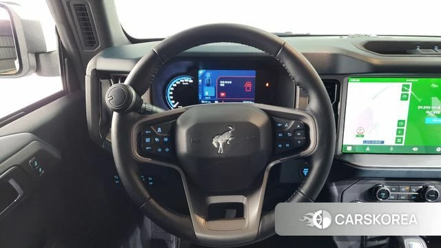 Ford Bronco 6th Generation 2024 Цвет галактики из Кореи, фото 4