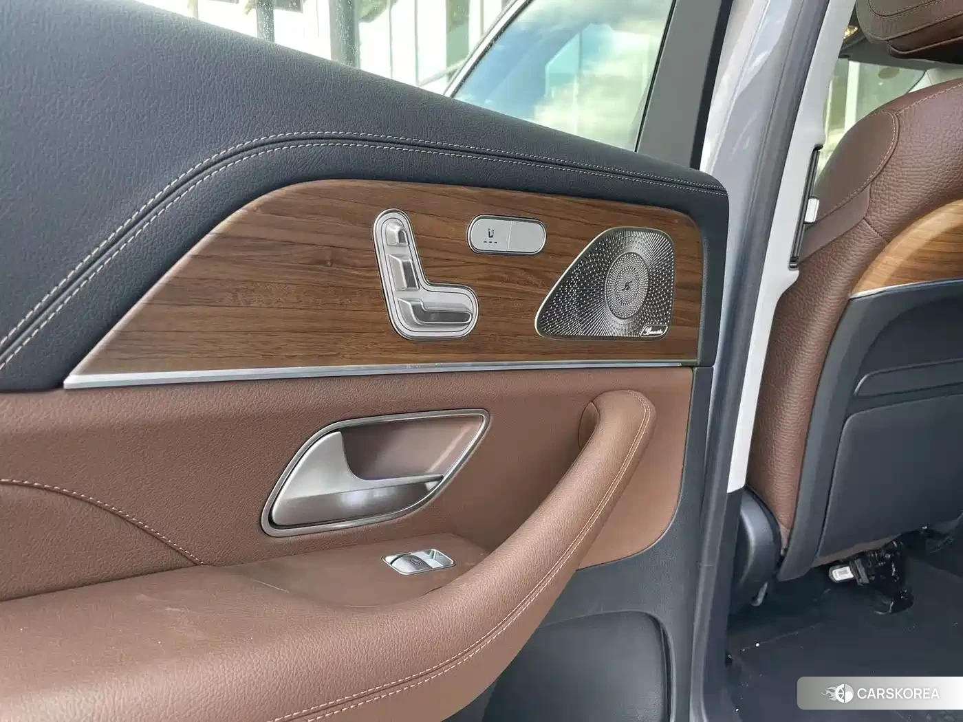 Mercedes-Benz GLS 2026 Silver/gray из Китая, фото 4