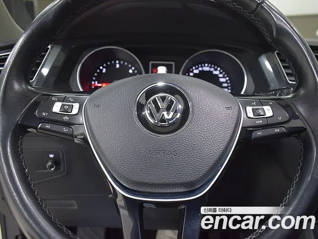 Volkswagen Tiguan second Generation 2020 Белый из Кореи, фото 4