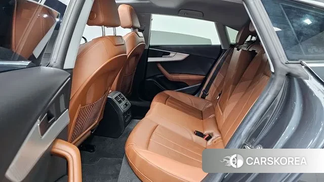 Audi A5 (F5) 2021 Серый из Кореи, фото 4