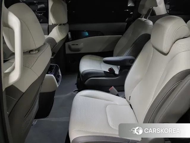 Kia The New Carnival 4th Generation 2024 Серебряный из Кореи, фото 4