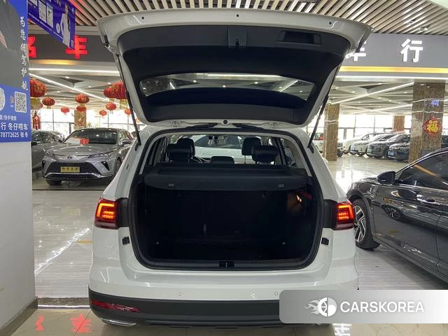 Volkswagen Tuyue 2022 Белый из Китая, фото 4