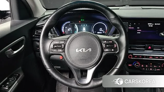 Kia Niro Plus 2022 Белый из Кореи, фото 4