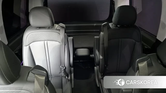 Hyundai Staria 2023 Белый из Кореи, фото 4