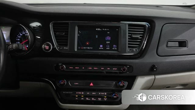 Kia The New Carnival 2018 Черный из Кореи, фото 4