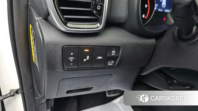 Kia Sportage The Bold 2018 Белый из Кореи, фото 4