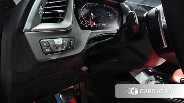 BMW 1 Series (F40) 2021 Белый из Кореи, фото 4