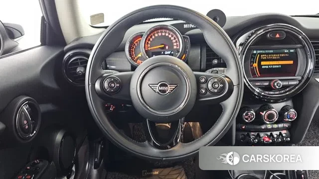 Mini Cooper 2020 Жемчужный цвет из Кореи, фото 4