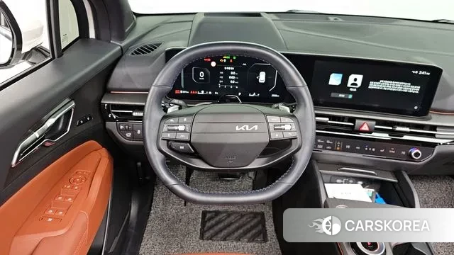 Kia The New Sportage 5th Generation 2025 Белый из Кореи, фото 4