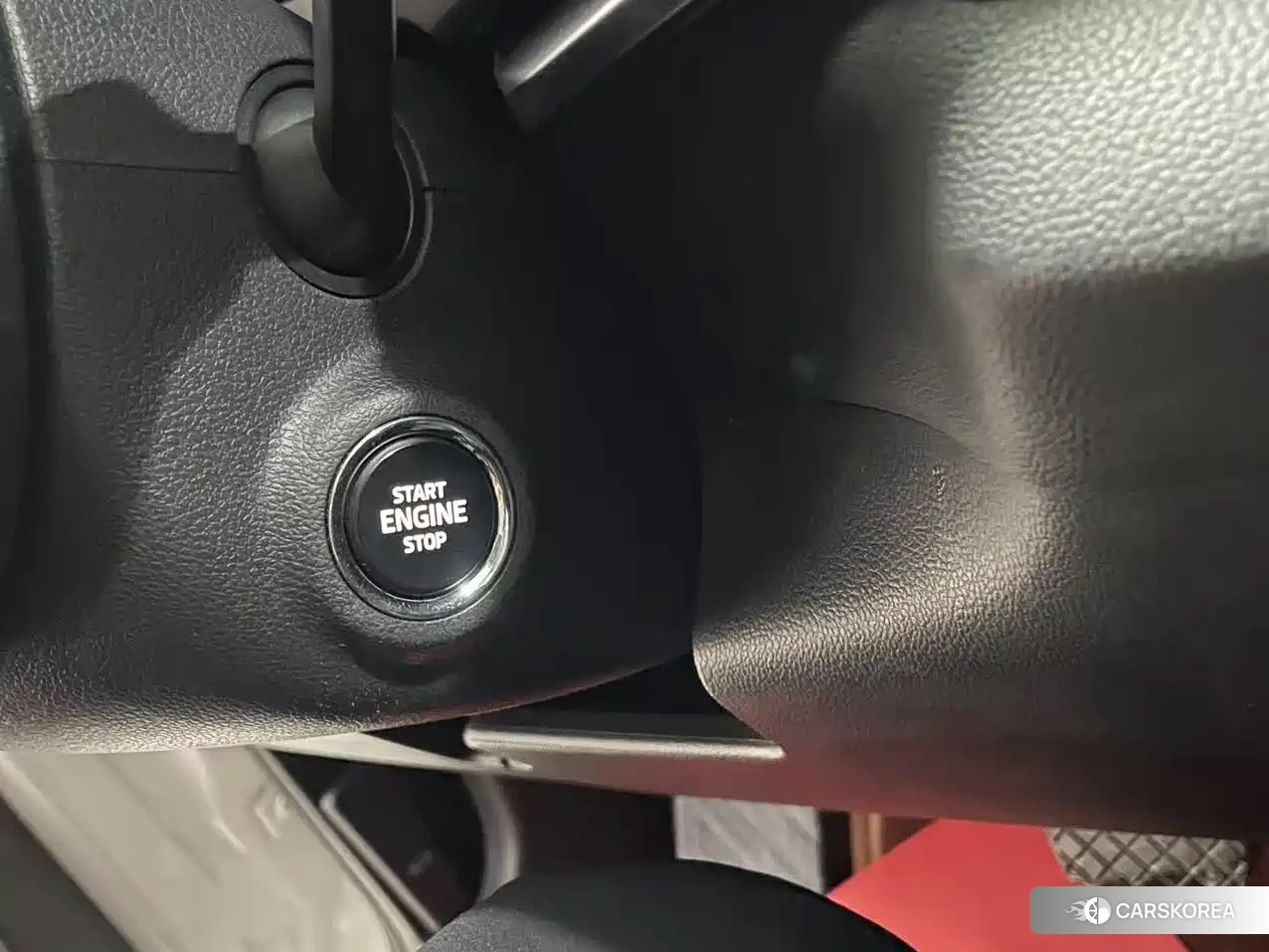 Skoda Karoq 2022 Белый из Китая, фото 5