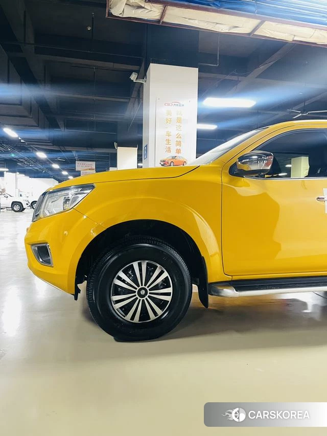Nissan Navarra 2022 Желтый из Китая, фото 4