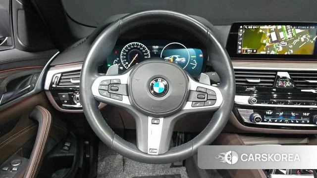 BMW 5 Series (G30) 2019 Светло-серебряный цвет из Кореи, фото 4