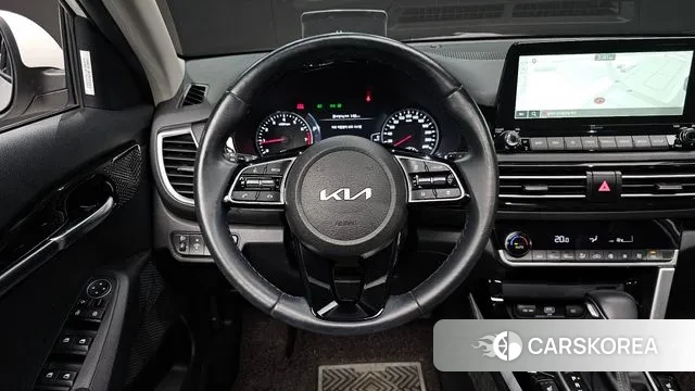 Kia Seltos 2022 Белый из Кореи, фото 4