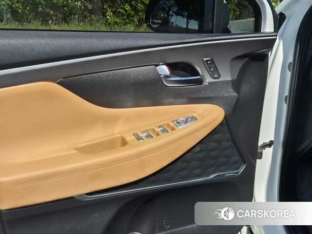 Hyundai The New Santa Fe 2022 Белый из Кореи, фото 4