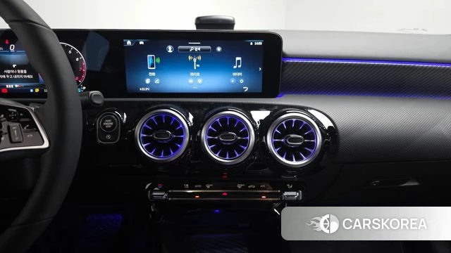 Mercedes-Benz A-Class W177 2025 Белый из Кореи, фото 4