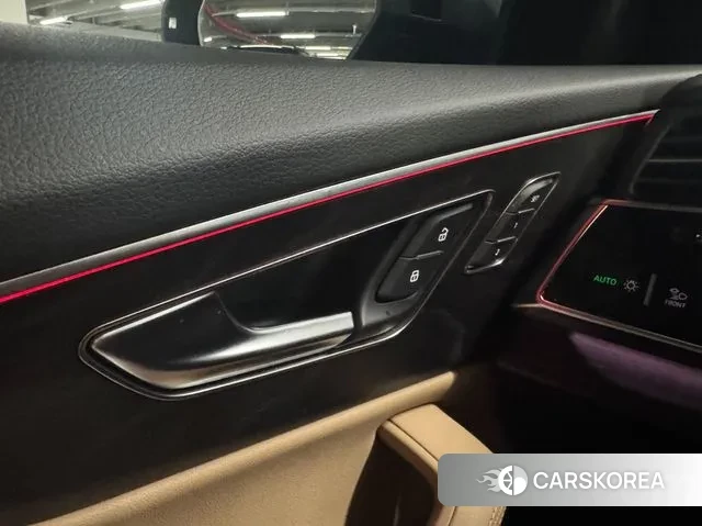 Audi Q8 (4M) 2023 Серый из Кореи, фото 4