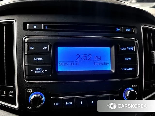 Hyundai The New Grand Starex 2018 Белый из Кореи, фото 4