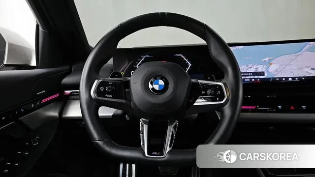 BMW 5 Series (G60) 2024 Белый из Кореи, фото 4