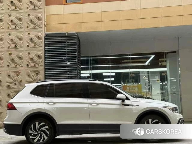 Volkswagen Tiguan L 2022 Белый из Китая, фото 4