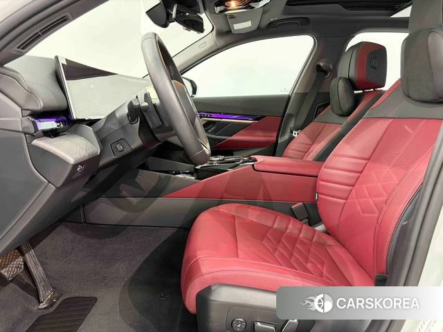 BMW 5 series 2025 Белый из Китая, фото 4