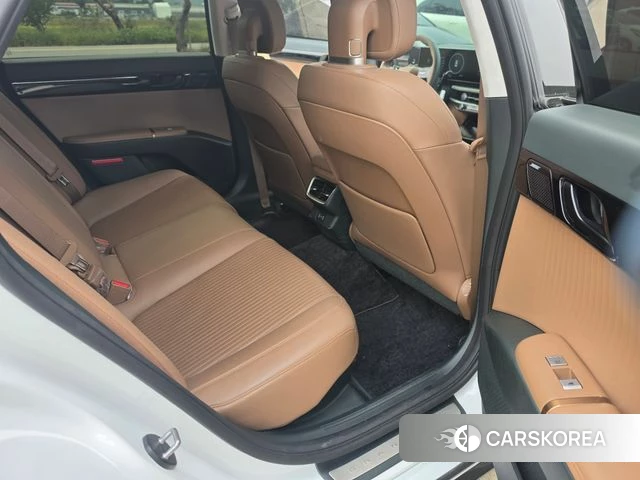 Hyundai Grandeur Hybrid (GN7) 2023 Белый из Кореи, фото 4