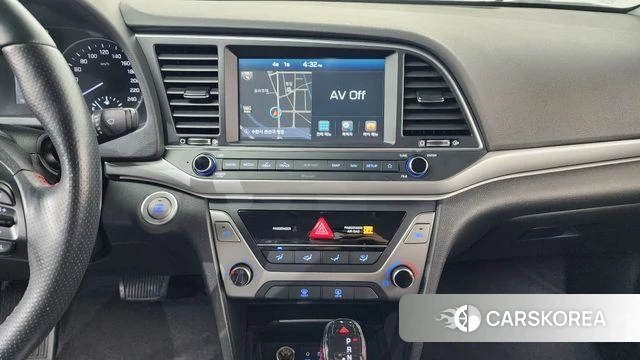 Hyundai Avante AD 2018 Белый из Кореи, фото 4