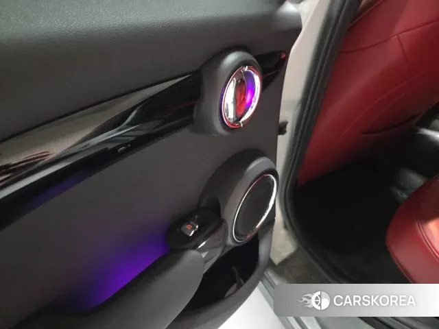 Mini Cooper S 2020 Белый из Кореи, фото 4