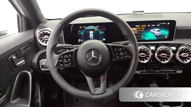 Mercedes-Benz A-Class W177 2020 Белый из Кореи, фото 4